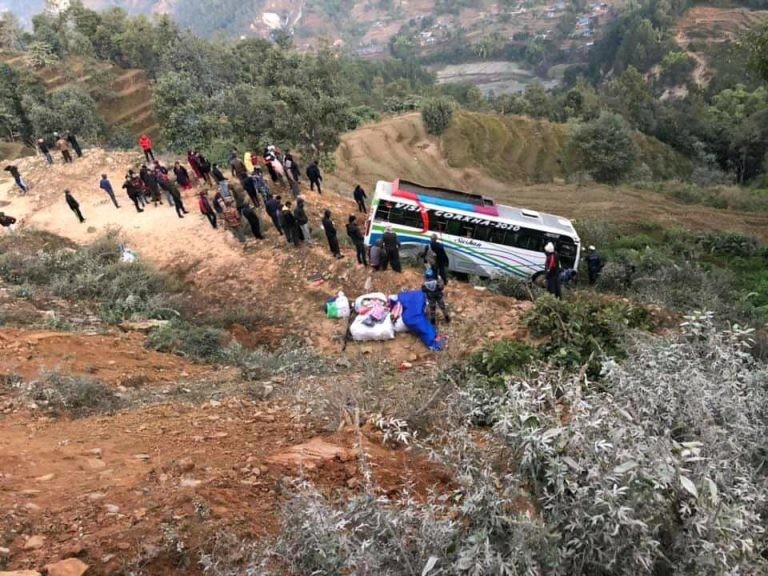 गोरखाको तान्द्राङमा रात्रीबस दुर्घटना, ५ जना गम्भिर घाईते