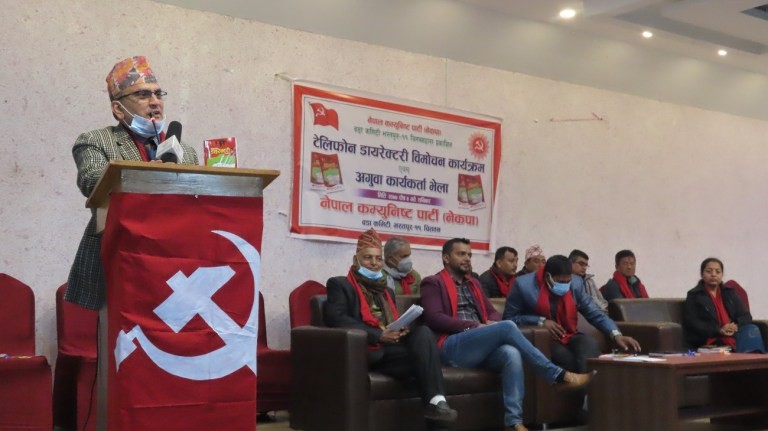 ओली–प्रचण्ड मिले आफुहरु एक मिनेटमै मिल्ने चितवनका संघिय सांसद पोखरेलको भनाई