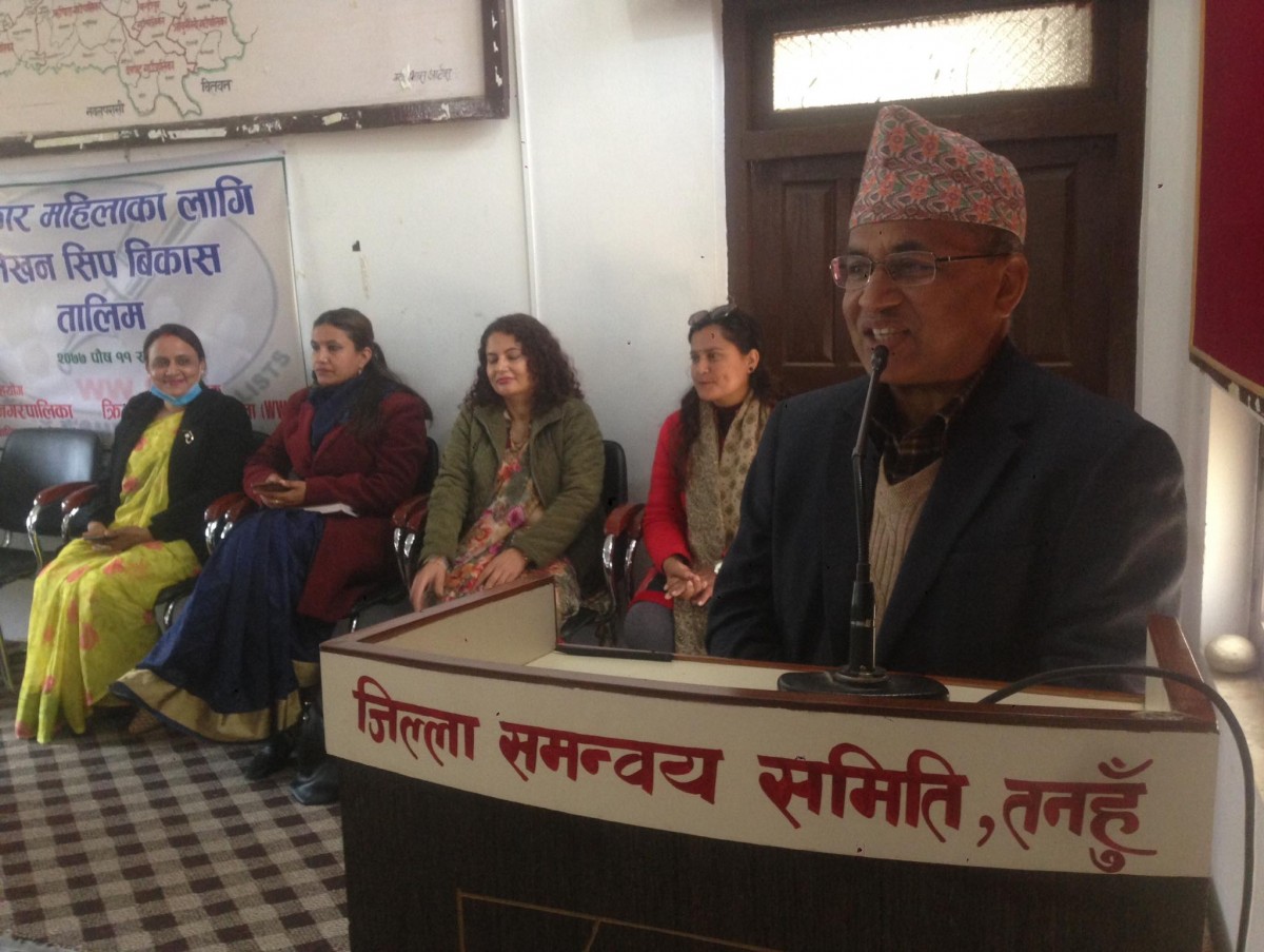 पत्रकारिताको विकासको लागी सक्दो सहयोग गर्नेछु: व्यास नगरपालिका मेयर न्यौपाने