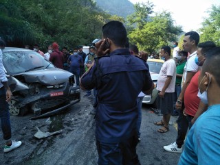 आँबुखैरेनीको सत्रसयमा बोलेरो जीपले मोटरसाईकललाई ठक्कर दिदा १ जना गम्भिर घाईते