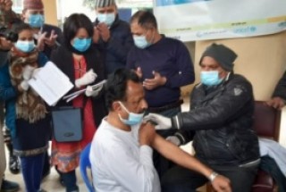 उखु किसानलाई ठग्ने अग्रवाललाई सर्लाही ल्याईदै 