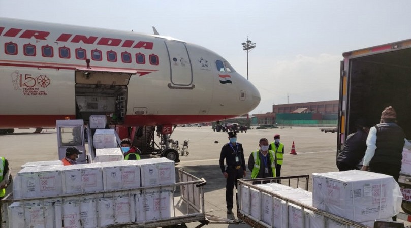 सरकारले भारतबाट किनेको १० लाख डोज खोप नेपाल आईपुग्यो