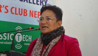 महिलाहरुले ५० प्रतिशत अधिकार प्राप्तिका लागि आन्दोलन गर्नुपर्ने नेता भुसालको भनाइ 