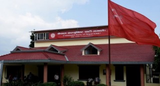 सत्तारुढ एमाले विभाजनतर्फ उन्मुख