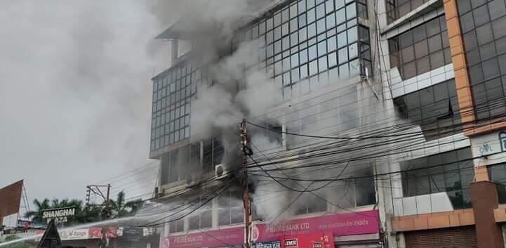 भरतपुरको प्राइम बैंकमा भएको आगलागीमा ४० लाखको क्षति