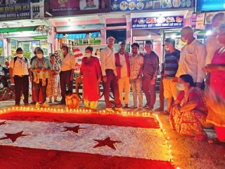 विपीको ३९ औं स्मृति दिवसमा नेपाली कांग्रेस इच्छाकामनाद्वारा मुग्लिनमा दिप प्रज्वलन