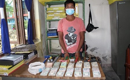 चितवनको सात ठाउँमा चोरी गर्ने राप्तीका केशव प्रजा ८ लाख बढी नगद सहित पक्राउ