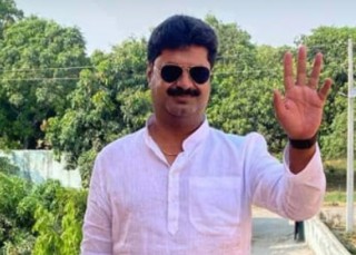 महिलालाई जबरजस्ती करणी गरेको आरोपमा रुपन्देहीको सम्मरीमाई गाउँपालिका अध्यक्ष जितेन्द्रनाथ शुक्ला पक्राउ