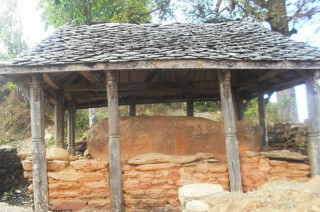धादिङको ढोलामा अनौठो किम्वद्धन्ती बोकेको मन्दिर