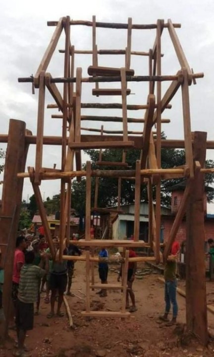 बडा दशैंको लागि नव इन्द्रेणी युवा क्लवले हाल्यो गोरखा बुङकोटमा पिङ