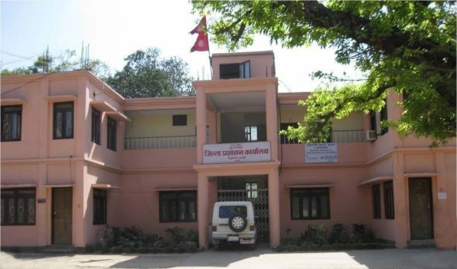 वैदेशिक राेजगारीमा जानेकाे संख्या घट्याे, काेभिड घटेसँगै राहदानी बनाउने बढे