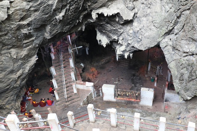 हलेसी मन्दिरमा चार महिनाको अवधिमा १२ लाख भेटी संकलन