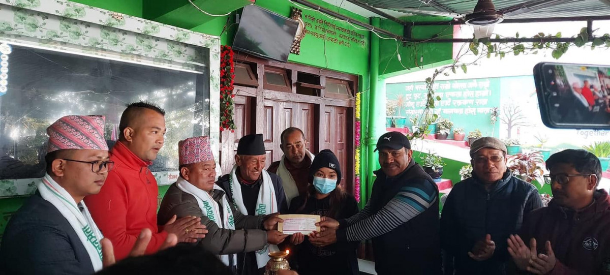 गोरखाको मानवसेवा आश्रमको भवन बनाउन शहिदलखन गाउँपालिकाले दियो ५ लाख ११ हजार १ सय ११ रुपैयाँ