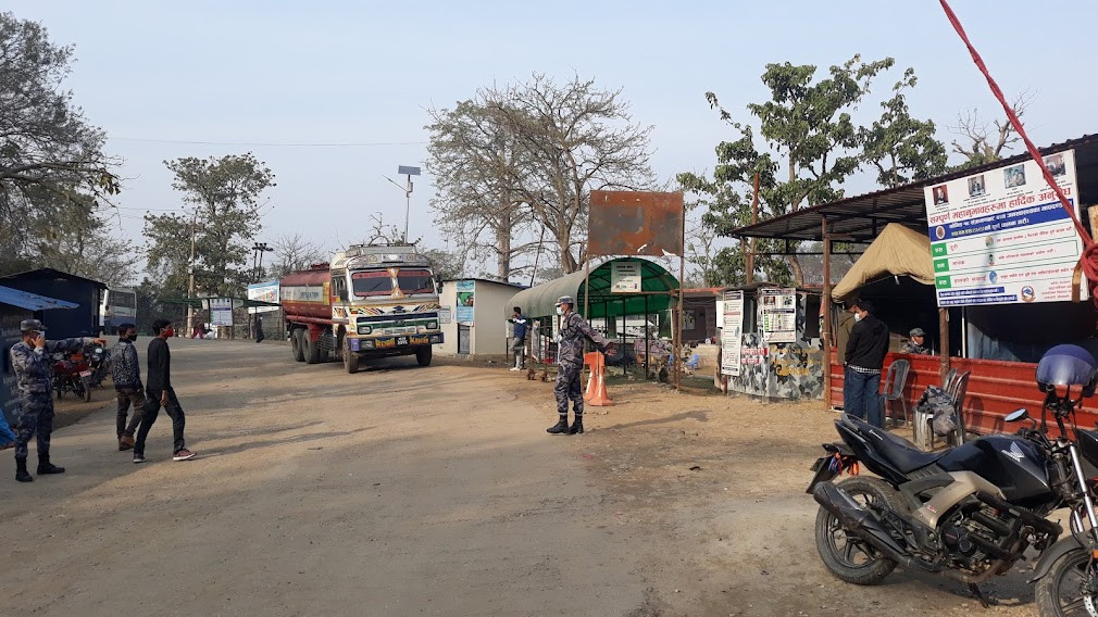 भारतमा कोरोना बढेपछि नेपाल फर्केको संख्या बढ्दै,  कोरोना संक्रमण पनि उच्च