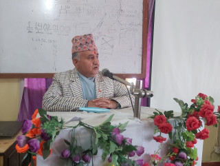 १४ लाख भूमिहीनलाई जग्गा व्यवस्थापनकाे तयारी भइरहेकाे छ : अध्यक्ष निरौला