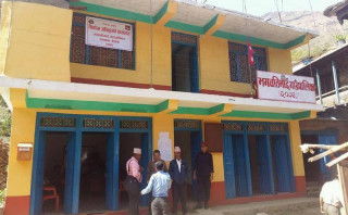 दैलेखको भगवतीमाई गाउँपालिकाका किसानहरू व्यवसायीक तरकारी खेति गर्दै 