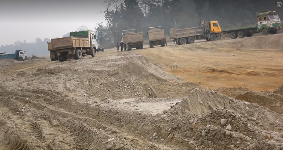 सर्लाहीमा वातावरणिय मुल्यांकन प्रतिवेदन नै नगरि नदी दोहन