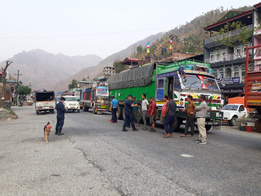 होलीको दिन मुग्लिन र आसपासका राजमार्गमा भएको दुर्घटना परि ३ जना घाईते