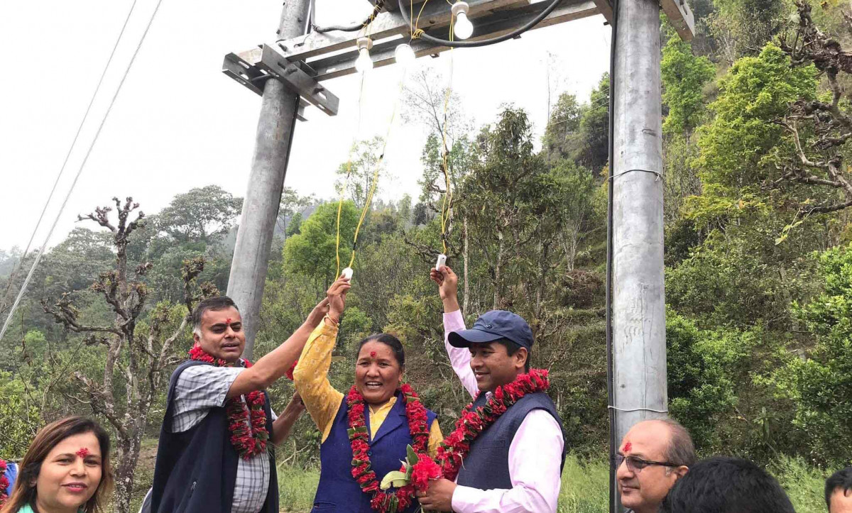 इच्छाकामनाको काउलेमा बिजुली आएसँगै विकास पनि आउने स्थानीयको आशा