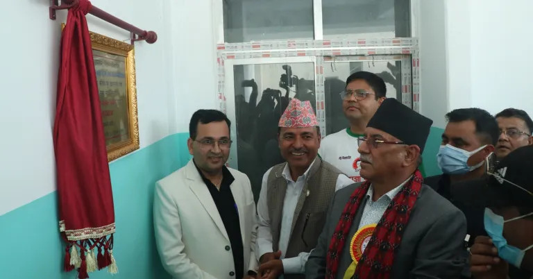 भरतपुर अस्पताललाई मेडिकल कलेज बनाउन लागिपर्नेछु : प्रचण्ड