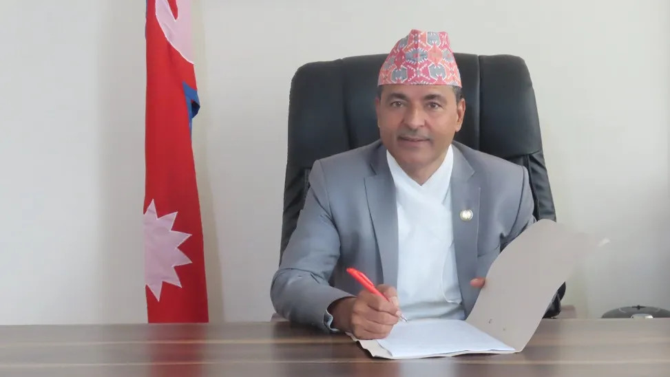 नेकपा एमालेले भरतपुर महानगरको मेयरमा विजय सुवेदीलाई उम्मेदवार बनायो