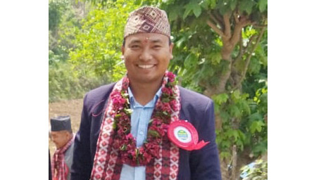 आँबुखैरेनी ४ वडाध्यक्षमा काँग्रेस उपसभापति एंव युवा नेता विजय गुरुङको दाबी