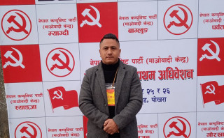 आँबुखैरेनी २ को वडाध्यक्षमा माओवादी केन्द्रबाट अंग्रेजी श्रेष्ठको दावी 