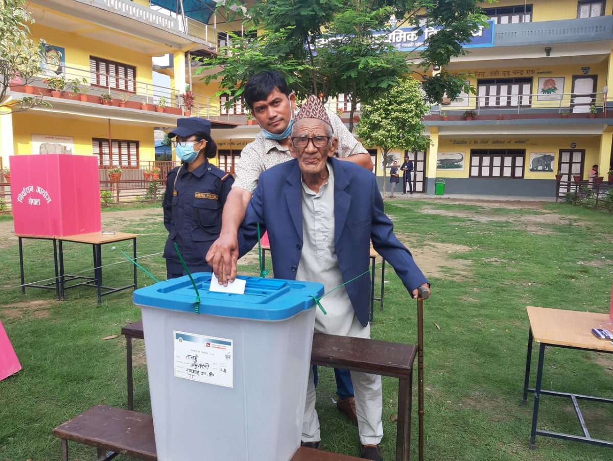 आँबुखैरेनीमा मतदान शान्तिपूर्ण, कुल ६८ प्रतिशत मत खस्यो