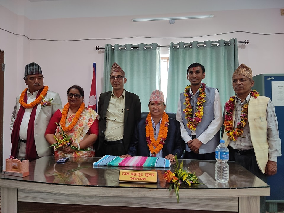इच्छाकामना गाउँपालिका अध्यक्षको पहिलो निर्णय : 'विपन्न वर्ग पहिचान गरि स्वास्थ्य बिमा गर्ने'
