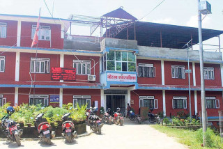 गोनपामा कार्यपालिका सदस्य निर्वाचन : कांग्रेस-नेकपा एसको उम्मेद्वारी, अन्य दललाई हारको डर !