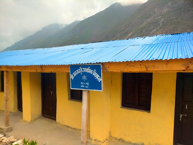 मुगुमा विद्यालयमा शिक्षक नबस्दा पठनपाठन प्रभावित