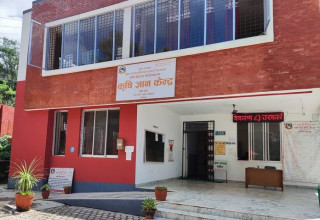 कृषि ज्ञान केन्द्रले पाँच महिनासम्म दिएन माटो परीक्षणको रिपोर्ट, गुनासो गर्दा हाकिमले थर्काएको आरोप