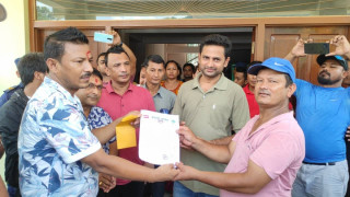 इच्छाकामना गाउँपालिकाले आस्थाको आधारमा करारको कर्मचारी निष्कासन गरेको भन्दै नेपाली कांग्रेसले बुझायो ज्ञापन पत्र
