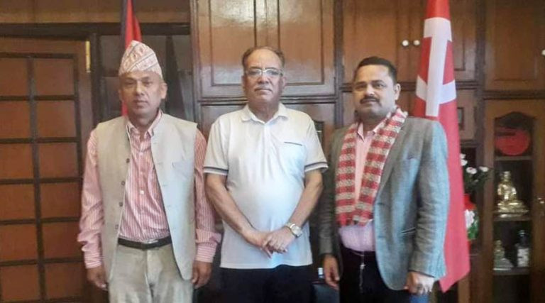 प्रचण्डलाई गोरखा १ बाट चुनाव लड्न सांसद हरि अधिकारी र गण्डकी अध्यक्ष दिपक तिमिल्सिनाको प्रस्ताव