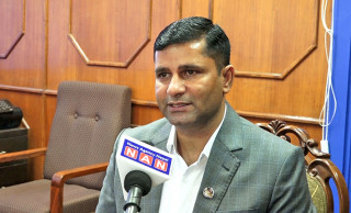 काम नगर्ने ठेकेदारलाई कारबाही गर्ने यातायात मन्त्री राईको चेतावनी 