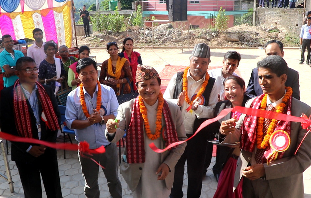 भारत सरकारको सहयोगमा निर्मित मुग्लिनको त्रिवेणी बराह माविको भवन उद्घाटन