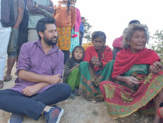 इच्छाकामनाको विकट गाउँ पुगेर रवि लामिछानेले भने ‘अभावमा बाँचेका नागरिकको आर्शिवाद पाएँ’