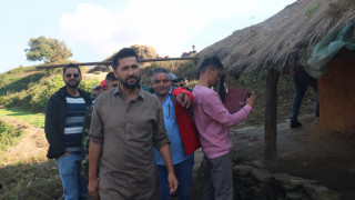 जनताको समस्या बुझ्न इच्छाकामनाको गाउँमा पुगे सांसद रवि लामिछाने