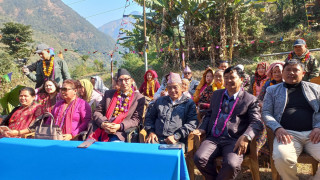 कालावाङ घडेरी तमू समाज पोखराद्वारा इच्छाकामनाको पैरेनी गाउँमा न्यानो कपडा र शैक्षिक सामाग्री वितरण