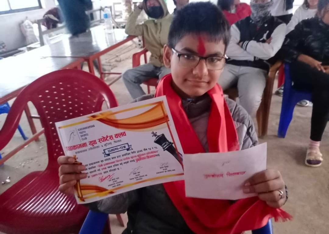 कुरिनटारमा आयोजित जिल्ला स्तरीय बुद्धिचाल प्रतियोगिताको उपाधि इच्छाकामनाका पुर्षोत्तम सिलवाललाई