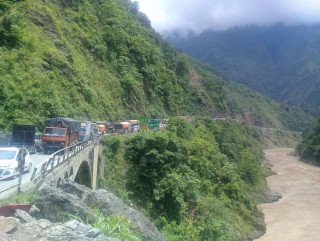 मुग्लिन–नारायणगढ सडकखण्डको ३ नम्बर पुलबाट खसेर एक पुरुषको मृत्यु
