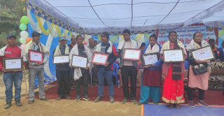 शहिद लखन गाउँपालिकाद्वारा १८ जना उत्कृष्ट कृषक सम्मानित