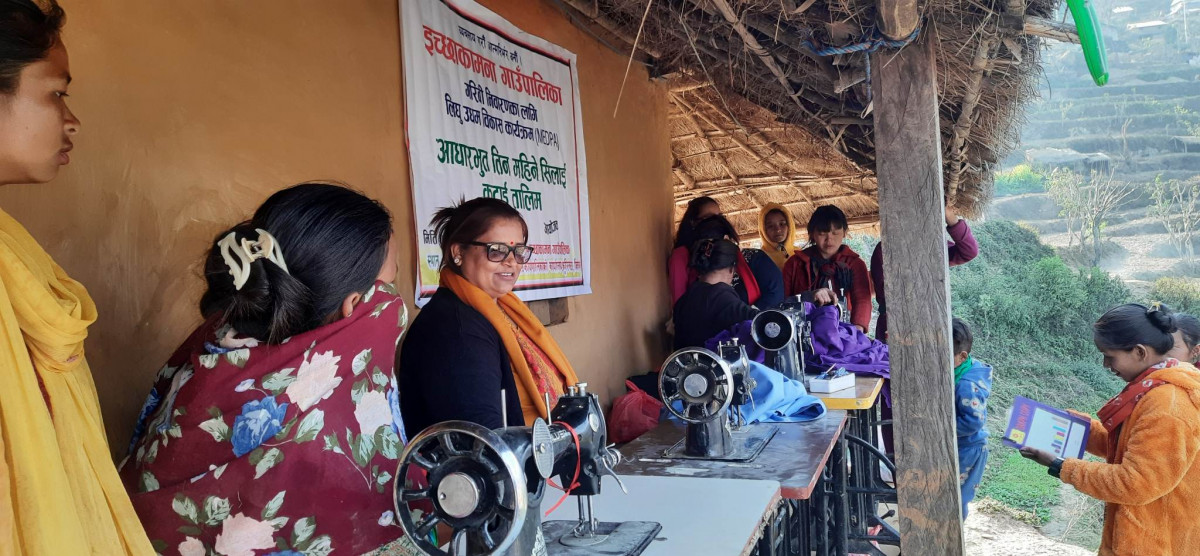 इच्छाकामनाको भाराङ कोलभञ्ज्याङ्ग ३ महिने सिलाई कटाई तालिम सुरु