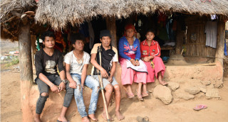 सन्तानलाई चाहिने भएपछि ६८ वर्षमा लिए इच्छाकामना स्याङदीका वीरबहादुर घर्तीले नागरिकता