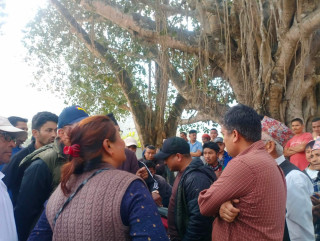 शहिद लखनलाई बाटो प्रयोग गर्न इच्छाकामना गाउँपालिकाले अनुमती दियो, प्रदेश सांसदले रोके