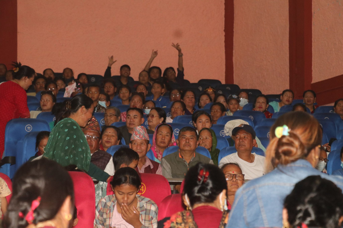 गुरूङ चलचित्र ‘ह्रोसैँ ङ्हो’को चितवनमा सफल प्रदर्शन