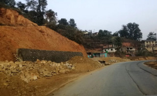 मुग्लिन–मलेखु सडकखण्ड स्तरोन्नतिको काम सुरु