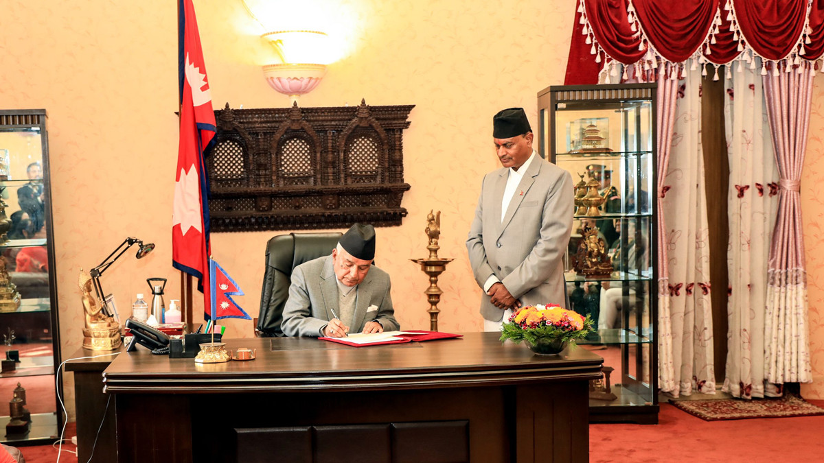 राष्ट्रपतिले प्रमाणिकरण गरेको नागरिकता विधेयक कार्यान्वयन नगर्न सर्वोच्च अदालतको आदेश