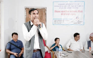 चुनावी वाचा पूरा गर्दै इच्छाकामना ४ का मनकारी वडाध्यक्ष रुद्रप्रसाद उप्रेती