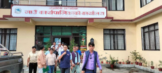 सांसद स्वर्णीम वाग्लेद्वारा आँबुखैरेनी अस्पतालको अवलोकन